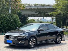 Volkswagen Passat 330TSI Luxury - ფოტო 1