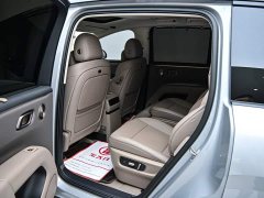 Li Auto i8 2025 Standard Edition - ფოტო 13