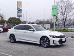 BMW 3 Series 320Li M Sport Package - ფოტო 3