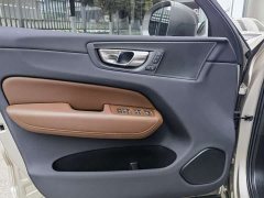 Volvo XC60 Plug-in Hybrid T8 PHEV Long Range AWD Smart Remote Luxury Edition - ფოტო 10