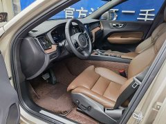 Volvo XC60 Plug-in Hybrid T8 PHEV Long Range AWD Smart Remote Luxury Edition - ფოტო 11