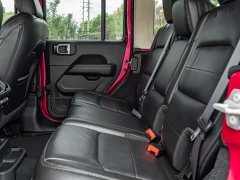 Jeep Wrangler 2022 2.0T High Altitude Bahama Beach Pink Special Edition - ფოტო 19