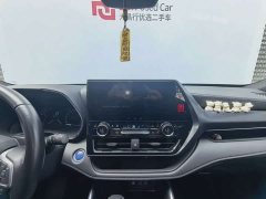 Toyota Crown Land Cruiser Crown Venza 2.5L HEV AWD Premium - ფოტო 15