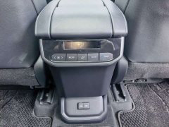 Toyota Crown Land Cruiser Crown Venza 2.5L HEV AWD Premium - ფოტო 17