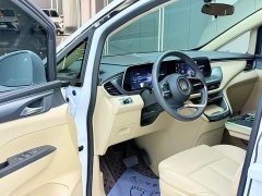 Buick GL8 Land Executive Cabin Advance Edition - ფოტო 4