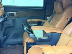 Toyota Alphard Hybrid 2.5L Premium Edition - ფოტო 9
