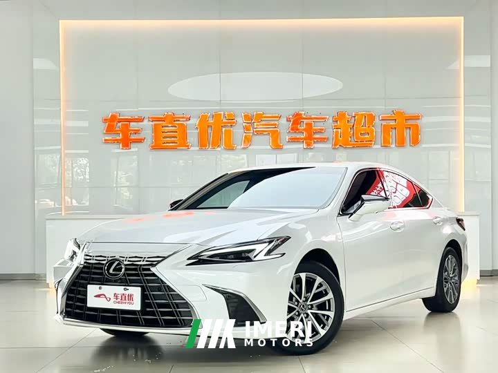 Lexus ES 300h Premium Edition - ავტომობილი ჩინეთიდან