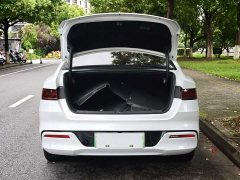 BYD Qin PLUS Glory Edition DM-i 55KM Leading - ფოტო 13