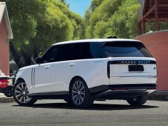 Land Rover Range Rover 2023 3.0 L6 400PS Extended Wheelbase Signature Edition - ფოტო 16