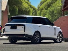 Land Rover Range Rover 2023 3.0 L6 400PS Extended Wheelbase Signature Edition - ფოტო 18