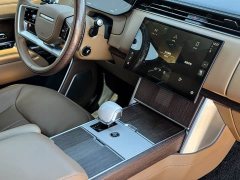 Land Rover Range Rover 2023 3.0 L6 400PS Extended Wheelbase Signature Edition - ფოტო 9