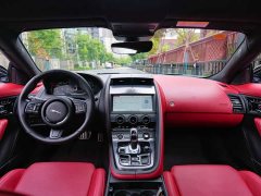 Jaguar F-TYPE P300 75th Anniversary Edition Hardtop - ფოტო 8