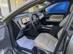Volvo XC70 Plug-in Hybrid 2026 Two-Wheel Drive Long Range Core - ფოტო 8