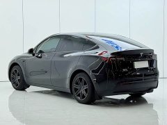 Tesla Model Y 2023 Rear-Wheel Drive - ფოტო 13