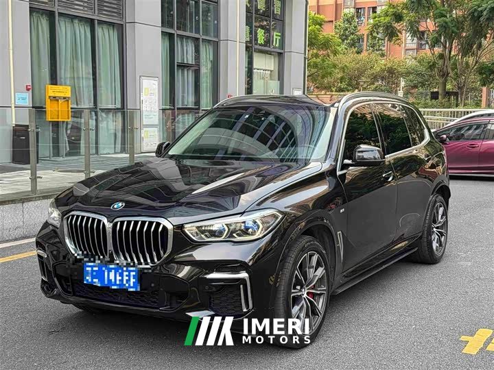 BMW X5 xDrive 30Li Luxury M Sport Package