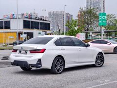 BMW 3 Series 320Li M Sport Package - ფოტო 6