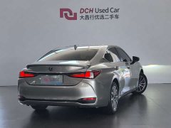 Lexus ES 2021 300h Excellence - ფოტო 4