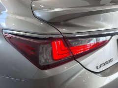 Lexus ES 2021 300h Excellence - ფოტო 7