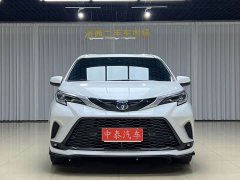 Toyota Gravia Grevias 2.5L Hybrid Premium VIP Edition - ფოტო 2