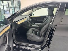 Tesla Model Y Rear-Wheel Drive - ფოტო 5
