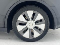 Tesla Model Y Rear-Wheel Drive - ფოტო 8
