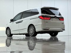 Honda Odyssey 2022 2.0L e:HEV Luxury - ფოტო 15