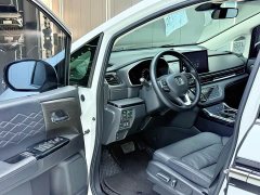 Honda Odyssey 2022 2.0L e:HEV Luxury - ფოტო 3