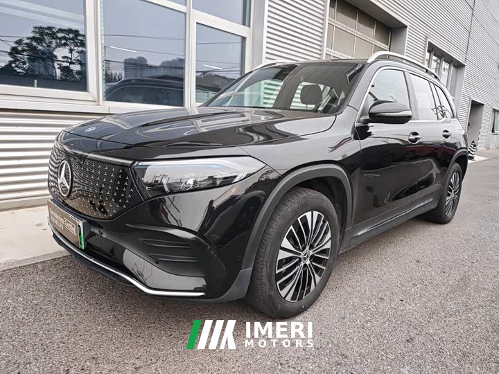Mercedes-Benz EQB 260