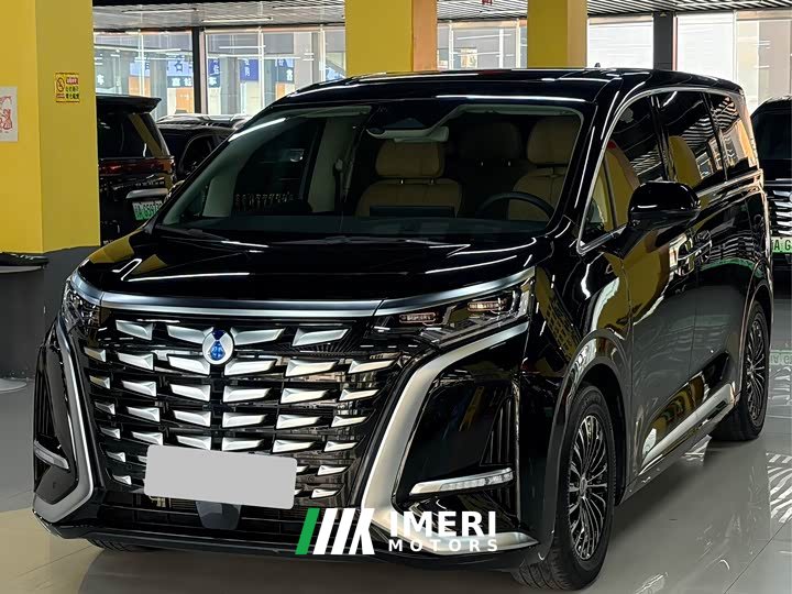 Denza D9 DM-i 980 Four-Wheel Drive Premium