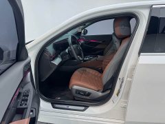 BMW i5 eDrive 35L Premium M Sport Package - ფოტო 12