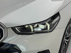BMW i5 eDrive 35L Premium M Sport Package - ფოტო 16