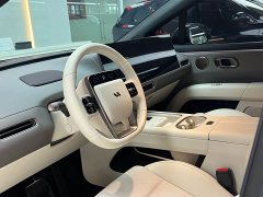 Li Auto i6 Two-Wheel Drive Standard - ფოტო 7