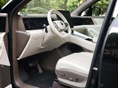 Denza BYD Denza N8L Flagship - ფოტო 4
