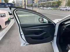 Mazda3 Axela 1.5L Automatic Standard Edition - ფოტო 13