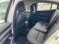 Mazda3 Axela 1.5L Automatic Standard Edition - ფოტო 8