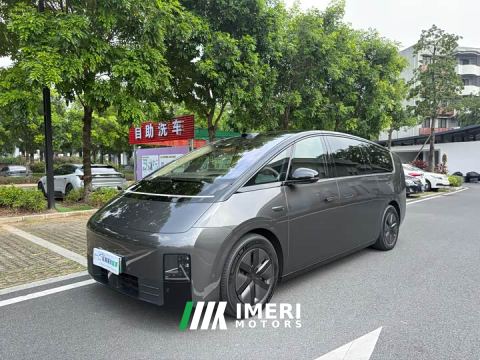 2025 Li Auto MEGA Ultra Smart Refresh Edition