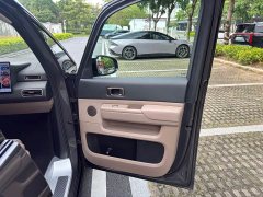 Li Auto MEGA Ultra Smart Refresh Edition - ფოტო 12