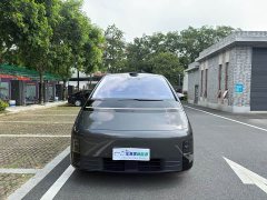 Li Auto MEGA Ultra Smart Refresh Edition - ფოტო 2