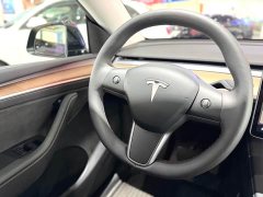 Tesla Model Y Long Range All-Wheel Drive - ფოტო 10