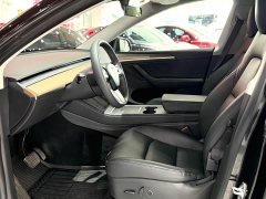 Tesla Model Y Long Range All-Wheel Drive - ფოტო 8