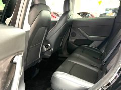 Tesla Model Y Long Range All-Wheel Drive - ფოტო 9