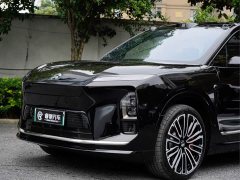 NIO ES8 Six-Seat Executive Signature Edition - ფოტო 6