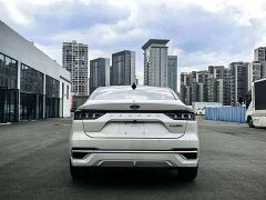 Ford Mondeo 2.0T EcoBoost Luxury - ფოტო 12