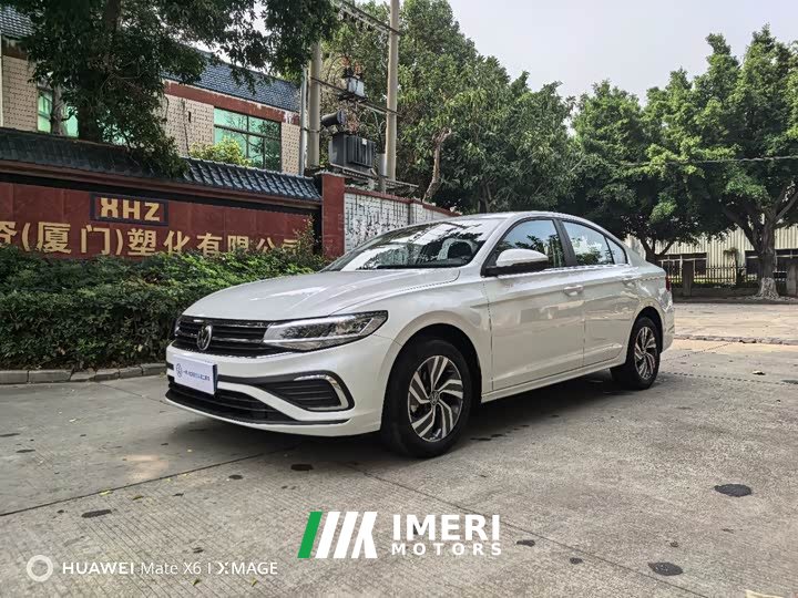 Volkswagen Bora 200TSI DSG Comfort Navigation Edition