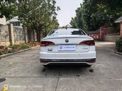 Volkswagen Bora 200TSI DSG Comfort Navigation Edition - ფოტო 14