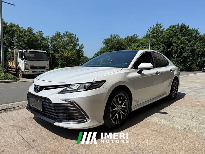 Toyota Camry 2.5Q Premier - ავტომობილი ჩინეთიდან
