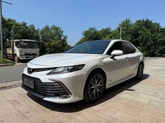 Toyota Camry 2.5Q Premier - ფოტო 1