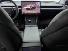 Tesla Model Y Rear-Wheel Drive - ფოტო 13