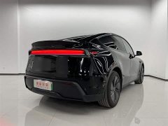 Tesla Model Y Rear-Wheel Drive - ფოტო 4