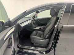 Tesla Model Y Rear-Wheel Drive - ფოტო 3